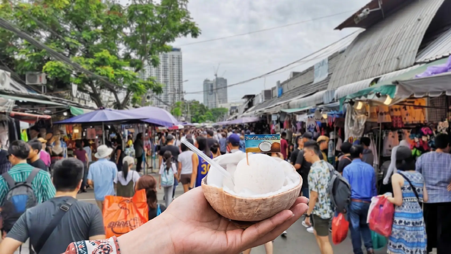 Chatuchak Weekend Market in Bankok Chatuchak Weekend Market in Bankok