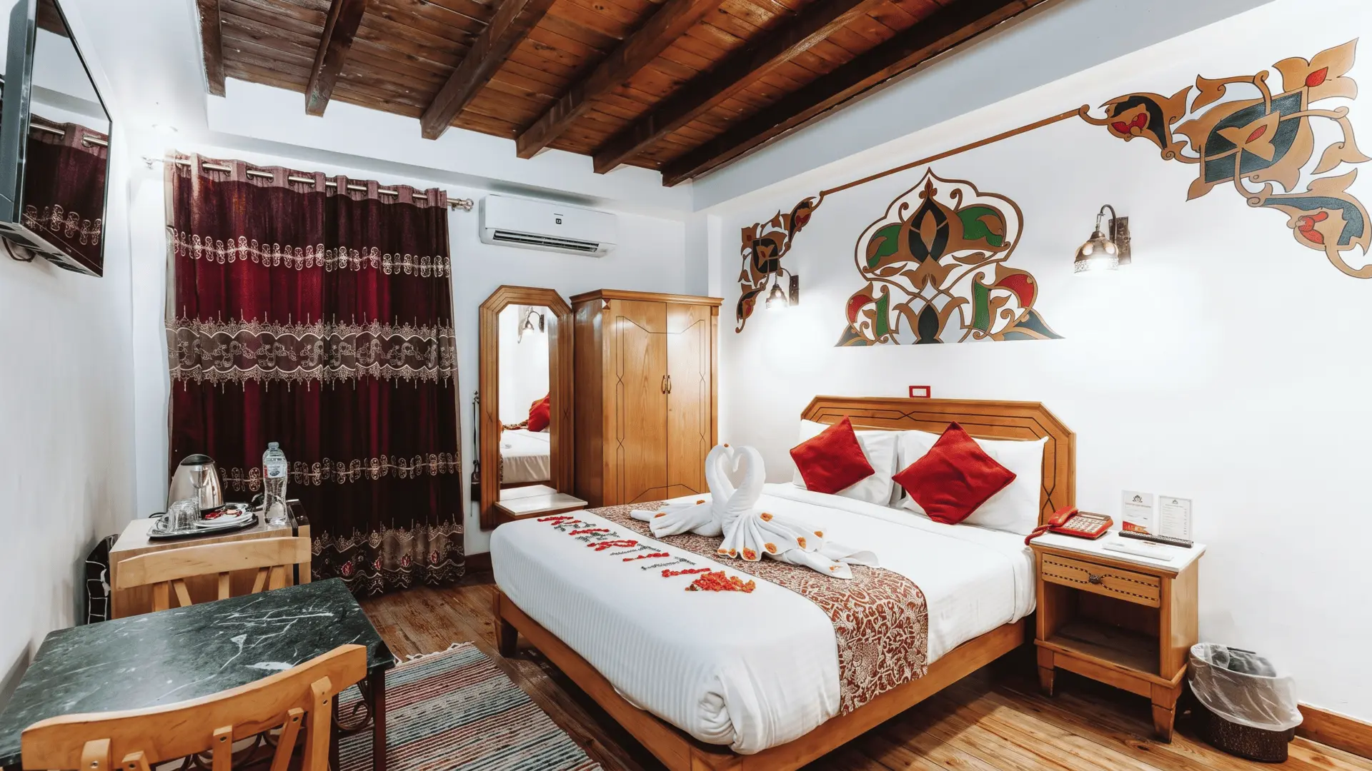 Nefertiti Hotel Luxor | Comfortable Stay on the Nile Nefertiti Hotel in Luxor offering comfortable accommodation with Nile views