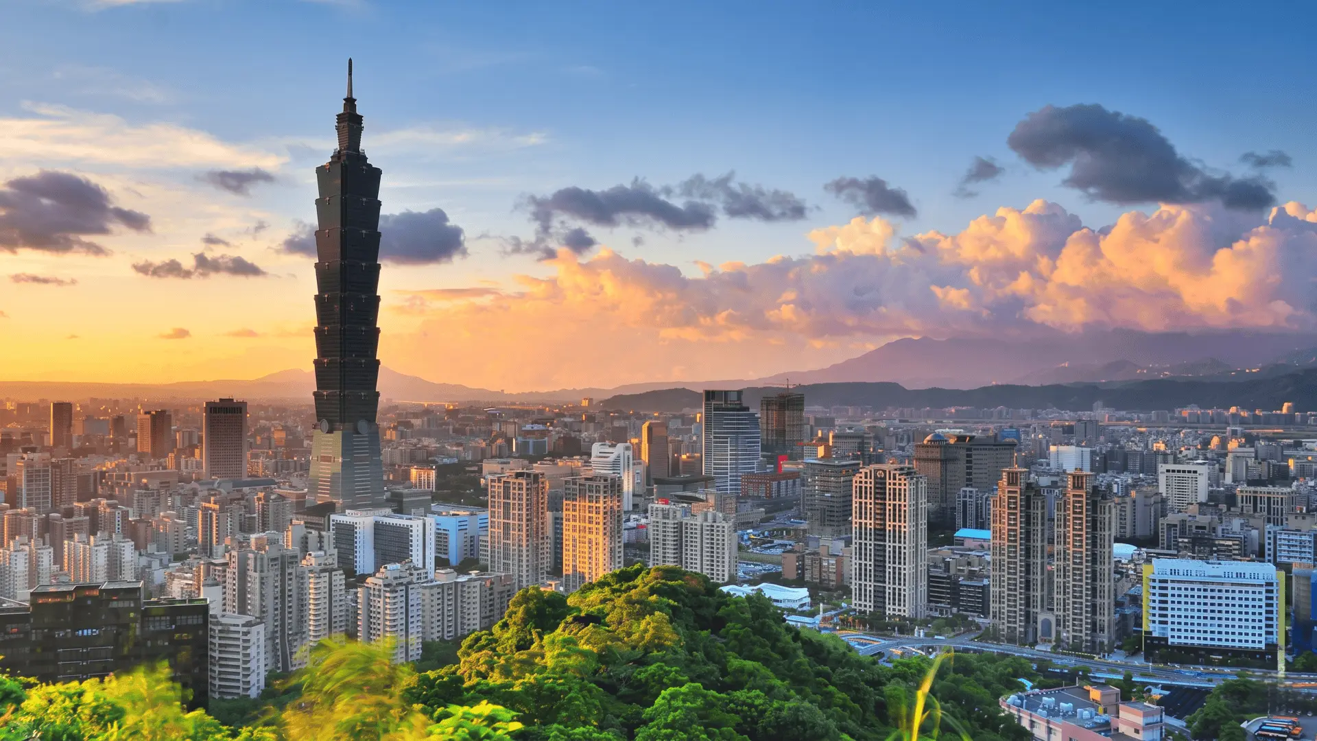 Taipei 101 Observatory | Panoramic Views from Taipei 101 Taipei 101 Observatory deck with stunning high-altitude views over the city