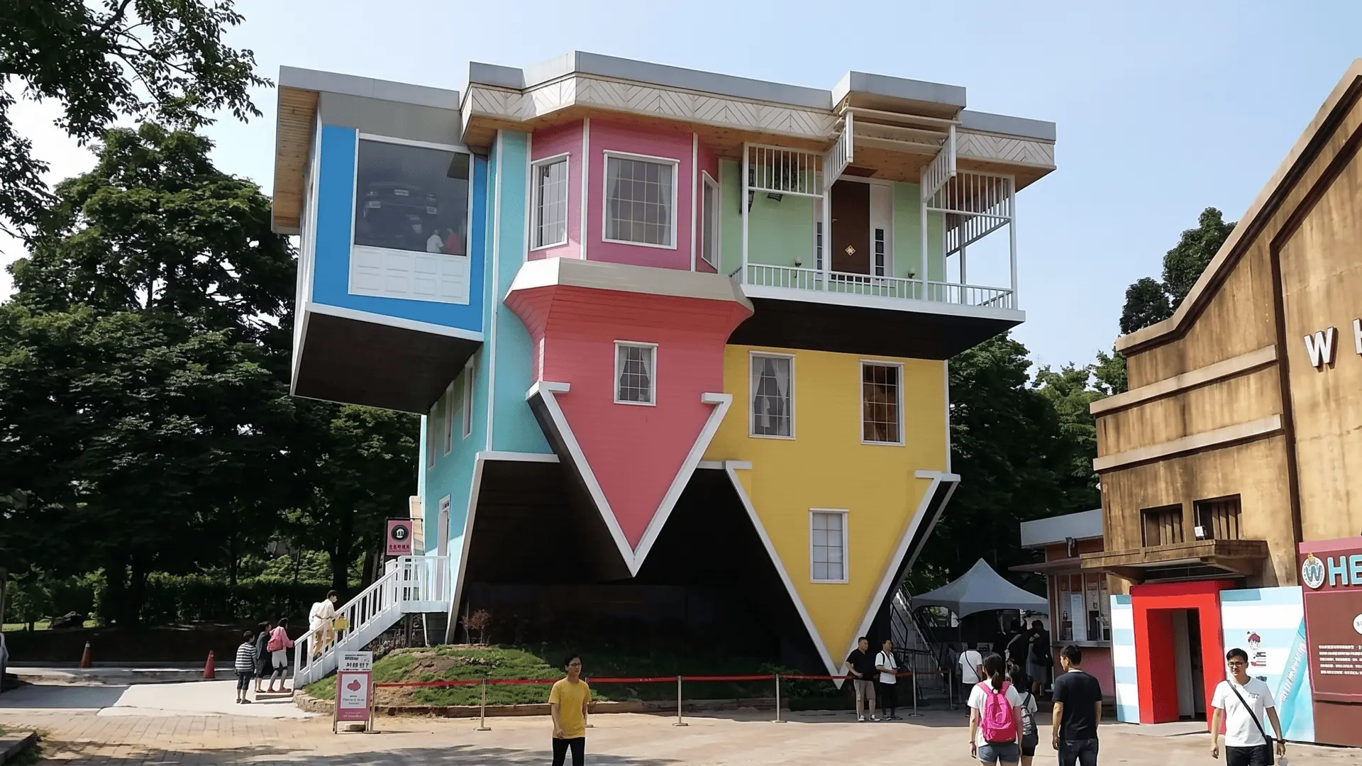Huashan 1914 Creative Park Taipei | Arts & Culture Hub Modern creative space at Huashan 1914 Creative Park with historic red-brick buildings and art installations in Taipei